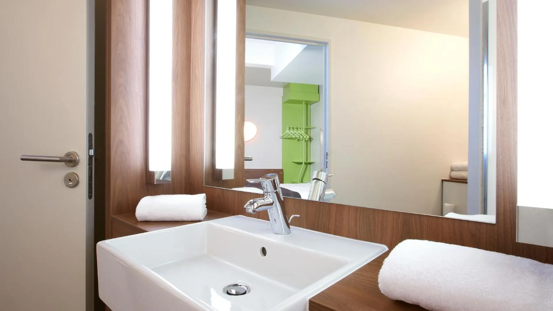 Campanile Hotel Beauvais 3*,